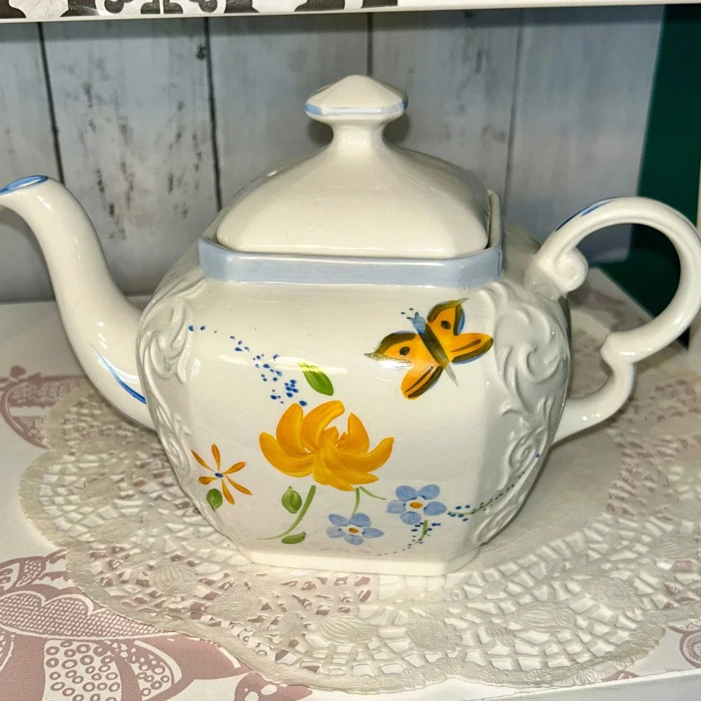 Vtg Ellgreave Ceramic‎ Teapot Hand Painted Butterfly Floral Blue  Cottagecore